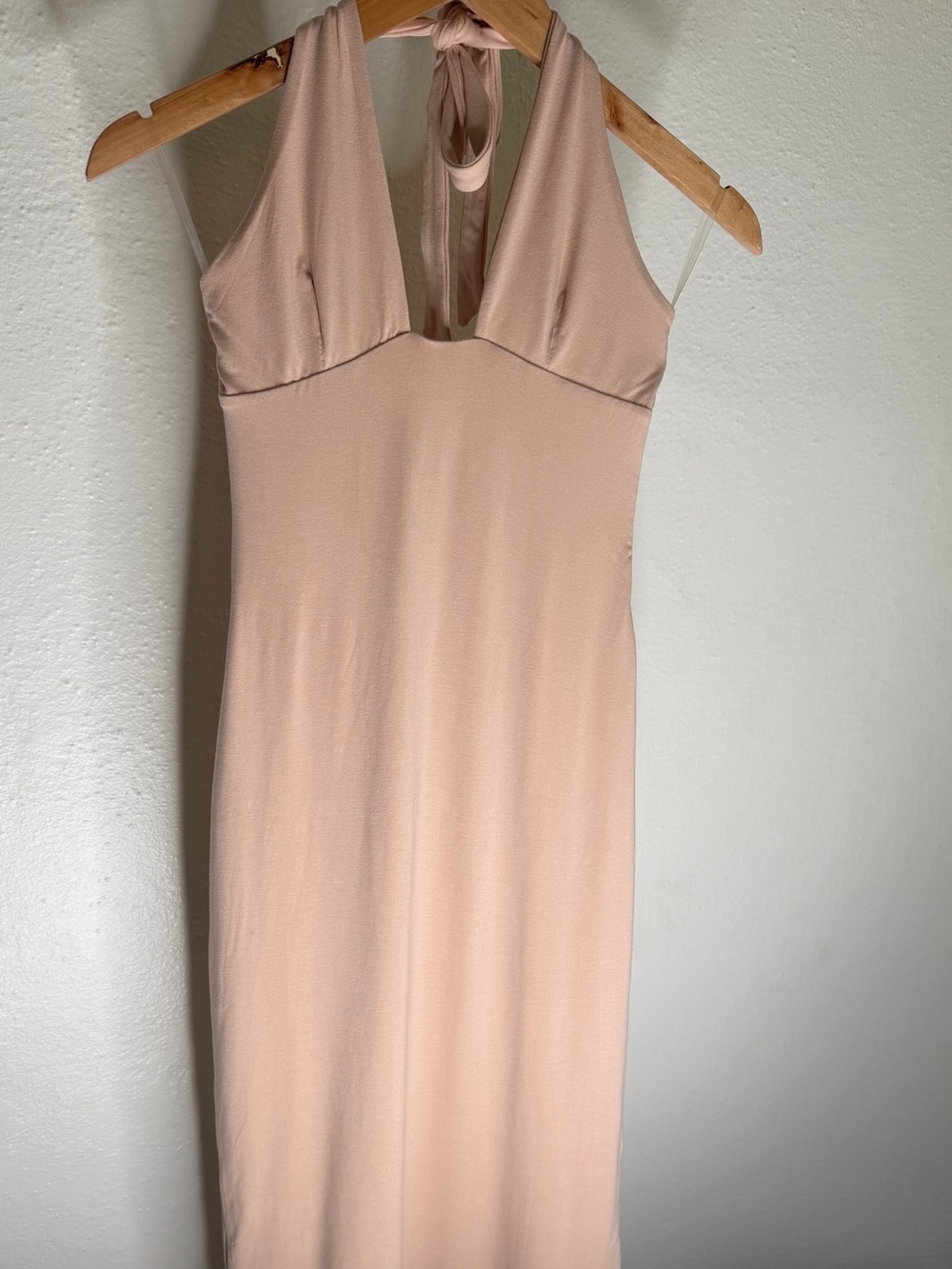 NWT- Oh Polly Blush Pink Halter Maxi Dress Bodycon Backless Womens, size 4.